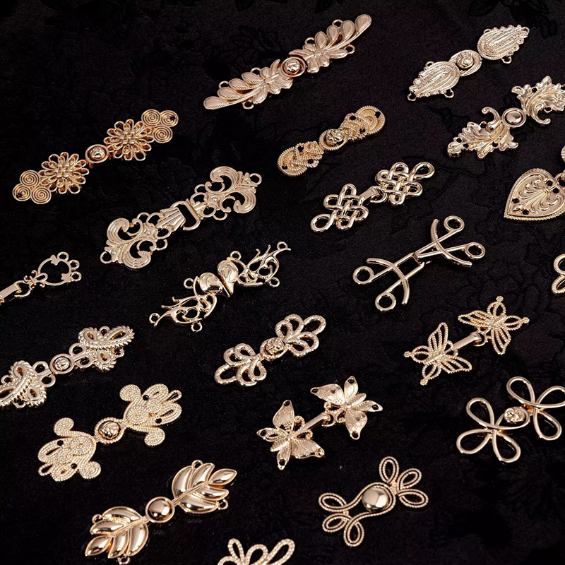 5pcs Retro Metal Button Sweate - Flower Frog Pin review and price